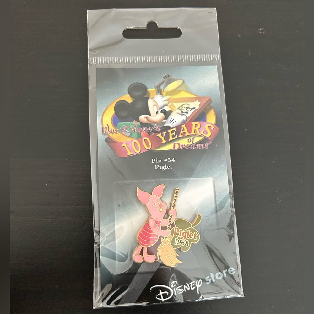 Disney 100 Years of Dreams pin #54 Piglet 1968